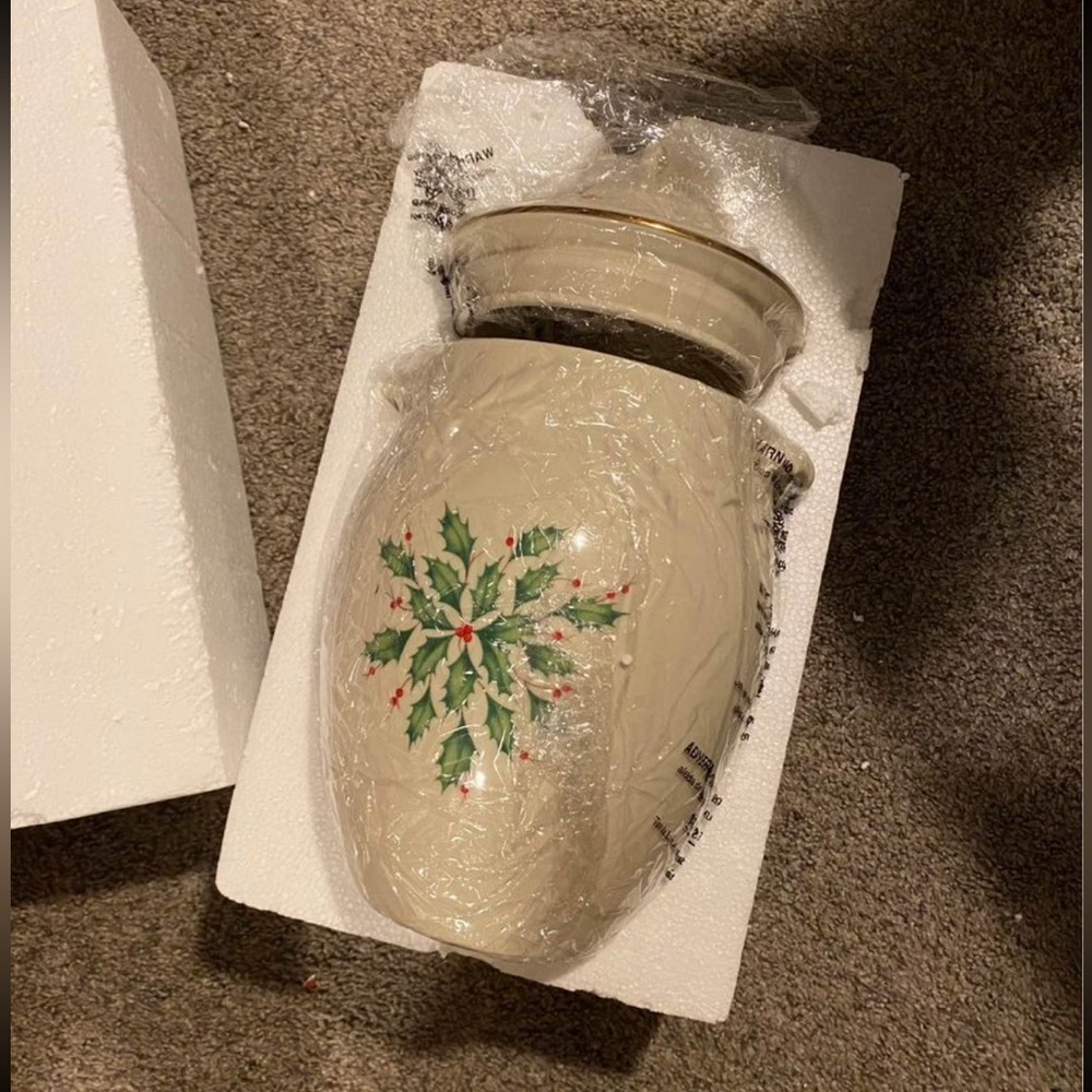 Lenox Holiday Cookie Jar